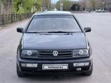 Volkswagen Vento 1993 года за 1 700 000 тг. в Караганда – фото 2