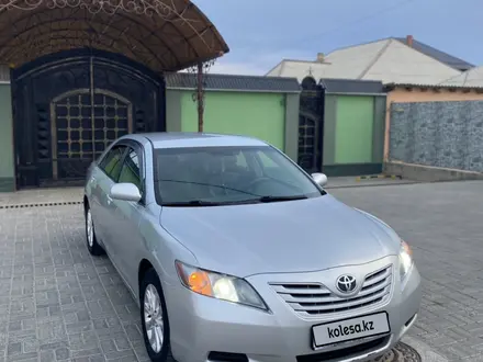 Toyota Camry 2007 года за 5 300 000 тг. в Туркестан – фото 2