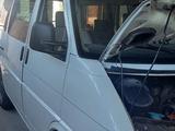 Volkswagen Transporter 1997 года за 3 500 000 тг. в Шымкент – фото 2
