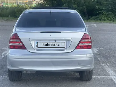 Mercedes-Benz C 200 2001 года за 3 700 000 тг. в Усть-Каменогорск – фото 6