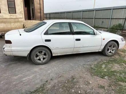 Toyota Camry 1997 года за 1 700 000 тг. в Астана – фото 5