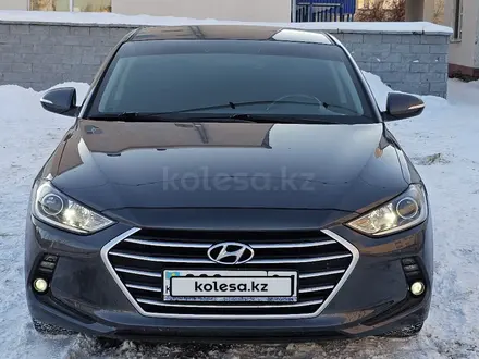 Hyundai Elantra 2018 года за 8 300 000 тг. в Астана – фото 3