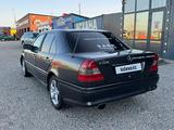 Mercedes-Benz C 220 1995 годаүшін2 150 000 тг. в Усть-Каменогорск – фото 2