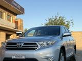 Toyota Highlander 2013 годаүшін9 600 000 тг. в Жанаозен – фото 2