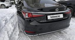 Lexus ES 250 2023 годаүшін24 000 000 тг. в Астана – фото 4