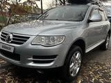 Volkswagen Touareg 2007 года за 7 200 000 тг. в Алматы