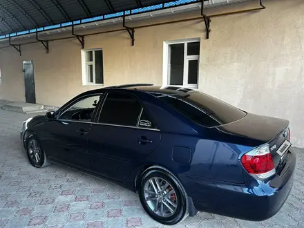 Toyota Camry 2005 года за 5 300 000 тг. в Жанаозен – фото 2