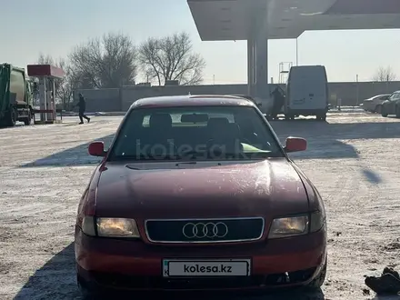 Audi A4 1996 года за 1 400 000 тг. в Алматы – фото 2