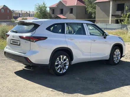 Toyota Highlander 2025 года за 31 000 000 тг. в Уральск – фото 4