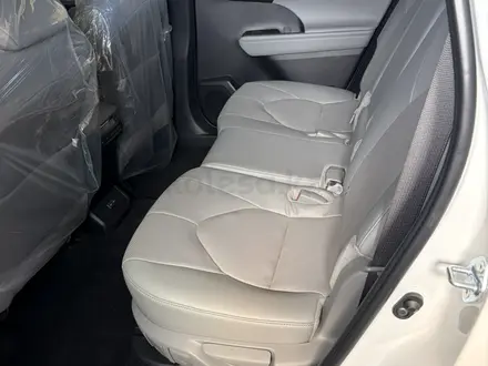 Toyota Highlander 2025 года за 31 000 000 тг. в Уральск – фото 20