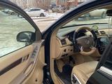 Mercedes-Benz R 350 2006 года за 5 500 000 тг. в Уральск – фото 2