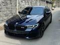 BMW 550 2022 года за 38 000 000 тг. в Алматы – фото 2