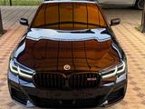 BMW 550 2022 года за 39 500 000 тг. в Алматы – фото 5