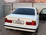 BMW 520 1991 года за 1 300 000 тг. в Караганда – фото 3
