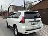 Toyota Land Cruiser Prado 2018 года за 22 350 000 тг. в Алматы – фото 5