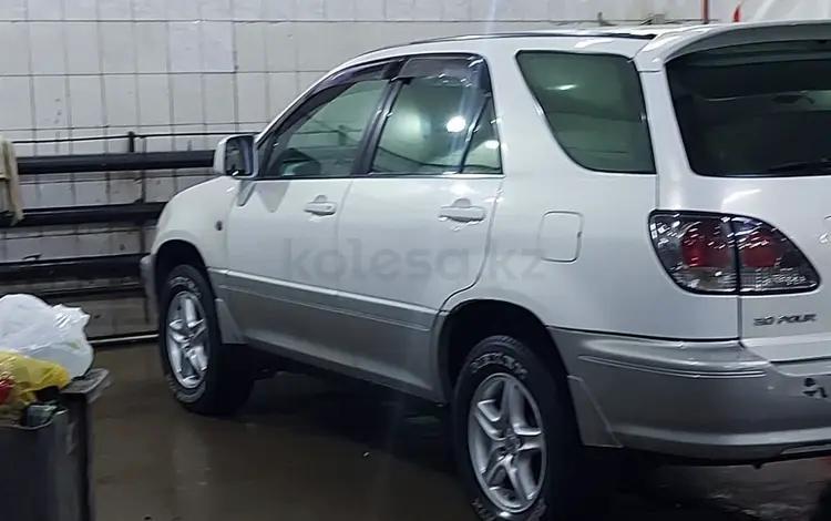 Toyota Harrier 2001 годаfor4 600 000 тг. в Астана