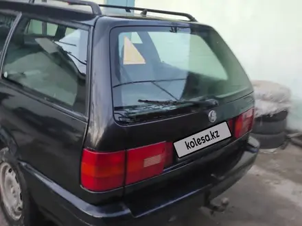 Volkswagen Passat 1995 года за 1 450 000 тг. в Шымкент – фото 2