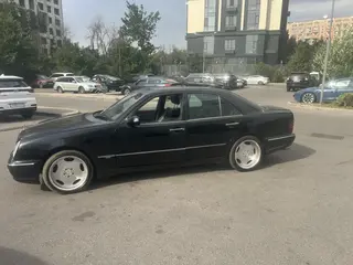 Mercedes-Benz E 430