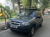 Chevrolet Niva 2015 года за 3 400 000 тг. в Семей – фото 5