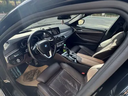 BMW 530 2018 года за 16 300 000 тг. в Шымкент – фото 5