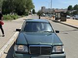Mercedes-Benz E 280 1995 годаfor3 600 000 тг. в Астана – фото 2