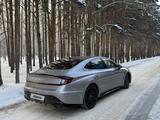 Hyundai Sonata 2021 годаfor13 000 000 тг. в Петропавловск – фото 3
