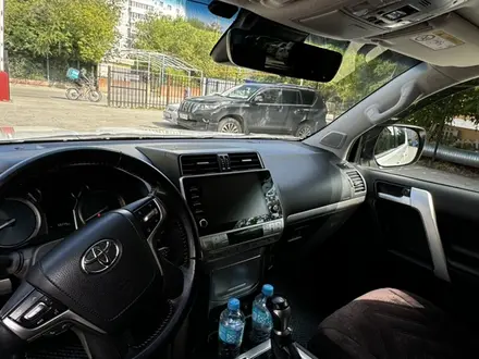 Toyota Land Cruiser Prado 2021 года за 26 000 000 тг. в Актобе – фото 4