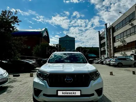 Toyota Land Cruiser Prado 2021 года за 26 000 000 тг. в Актобе – фото 2
