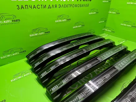 Фонарь в крышку багажника Zeekr задний бампер за 808 тг. в Астана – фото 2