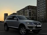 Volkswagen Touareg 2008 годаүшін7 500 000 тг. в Алматы