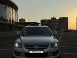 Volkswagen Touareg 2008 годаүшін7 500 000 тг. в Алматы – фото 5