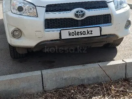 Toyota RAV4 2012 года за 8 000 000 тг. в Кокшетау
