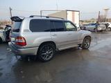 Toyota Land Cruiser 2000 года за 6 500 000 тг. в Атырау – фото 2