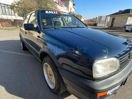 Volkswagen Golf 1993 года за 1 350 000 тг. в Алматы – фото 4