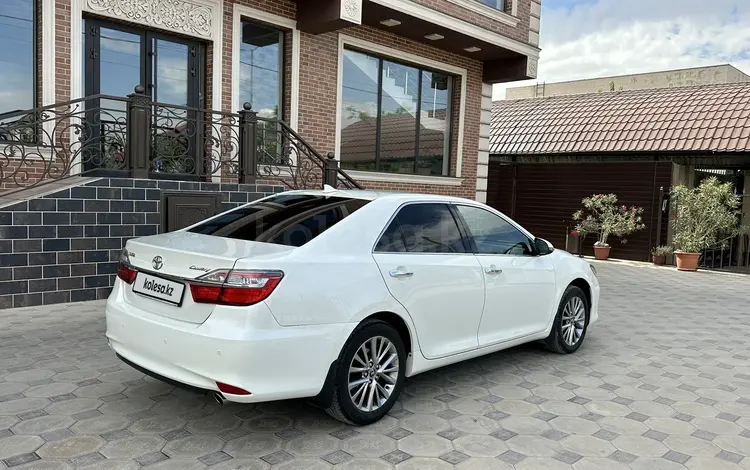 Toyota Camry 2017 года за 12 700 000 тг. в Шымкент