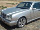 Mercedes-Benz E 230 1998 годаfor1 100 000 тг. в Жанаозен – фото 2