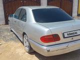 Mercedes-Benz E 230 1998 годаfor1 100 000 тг. в Жанаозен – фото 3