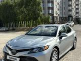 Toyota Camry 2023 года за 16 500 000 тг. в Актобе