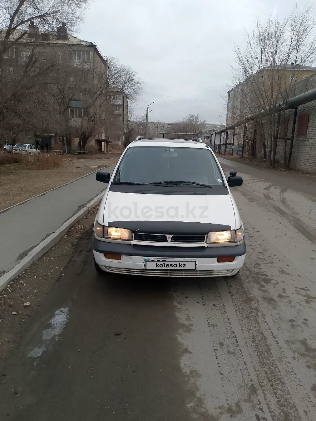 Mitsubishi Space Wagon, 1992