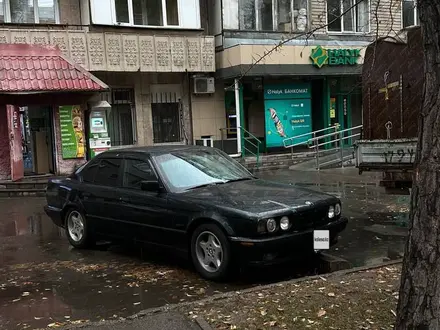 BMW 520 1993 года за 1 800 000 тг. в Шиели – фото 3