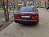 Mercedes-Benz E 230 1995 годаүшін2 600 000 тг. в Павлодар – фото 2