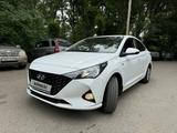 Hyundai Accent 2021 года за 7 890 000 тг. в Алматы – фото 2