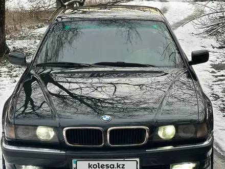 BMW 740 1995 года за 4 500 000 тг. в Алматы – фото 15