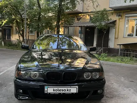 BMW 528 1999 года за 5 500 000 тг. в Алматы