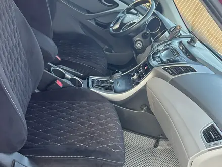 Hyundai Elantra 2014 года за 5 200 000 тг. в Атырау – фото 6