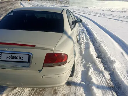 Hyundai Sonata 2004 года за 2 200 000 тг. в Шымкент – фото 4