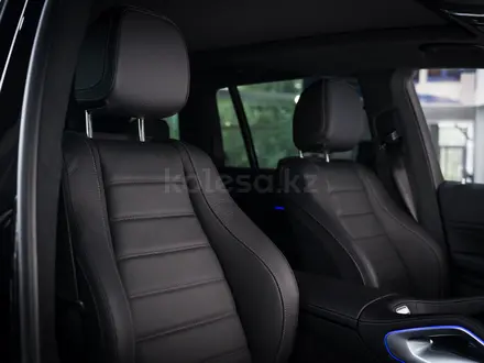 Mercedes-Benz GLS 450 4MATIC 2025 года за 77 913 000 тг. в Алматы – фото 11