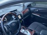 Toyota Camry 2013 года за 9 000 000 тг. в Тараз – фото 2