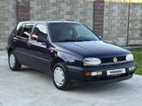 Volkswagen Golf 1995 года за 1 900 000 тг. в Тараз