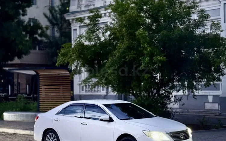 Toyota Camry 2013 года за 9 100 000 тг. в Семей